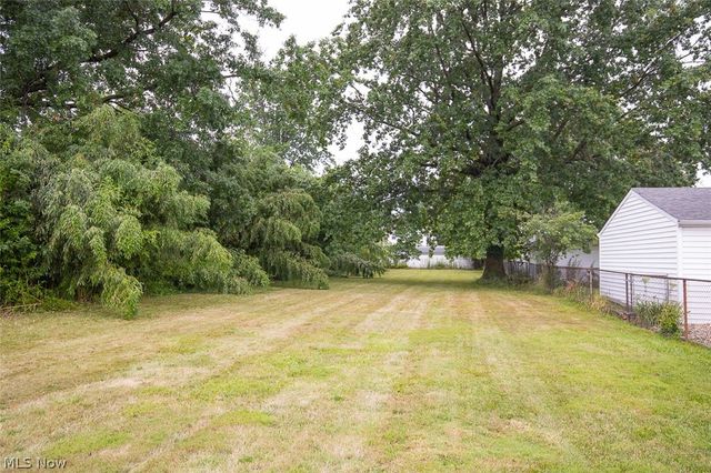 930 E 250th Street, Euclid, OH 44132