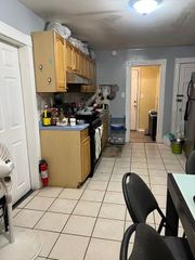 10 Faxon Rd 1, Quincy, MA 02171