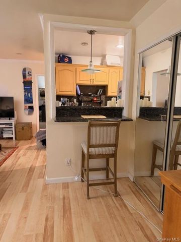 425 Shore Road 3A, Long Beach, NY 11561