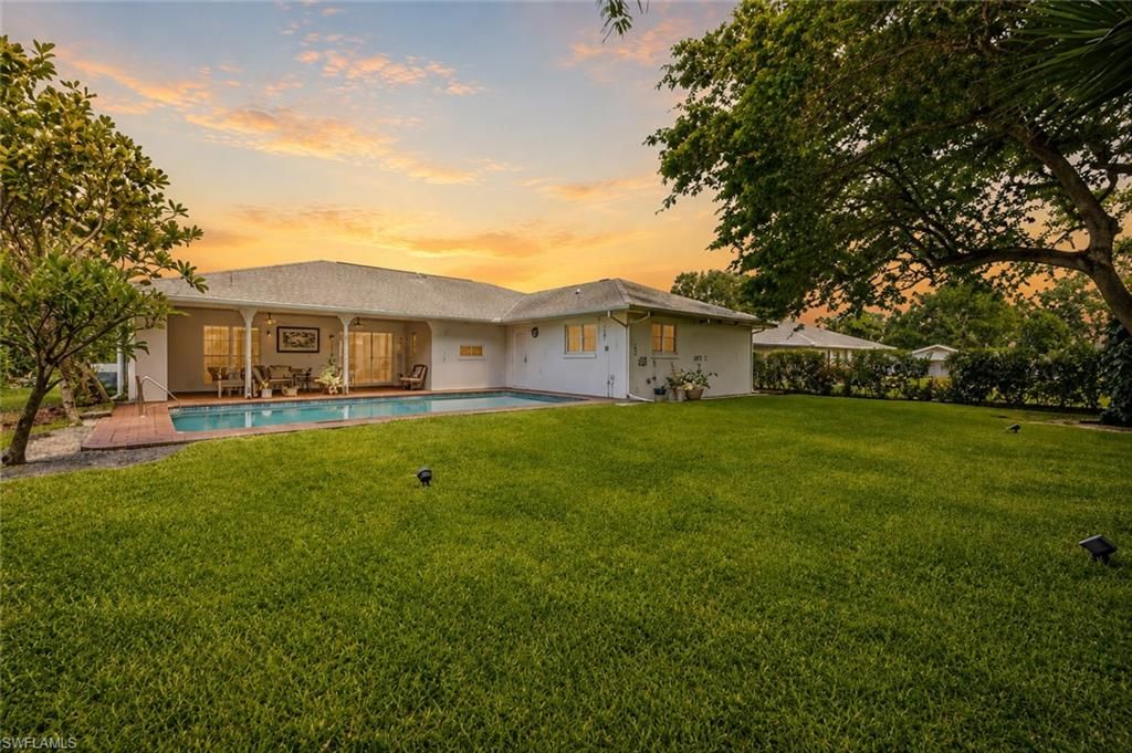 162 Westwood DR, NAPLES, FL 34110 — photo 2