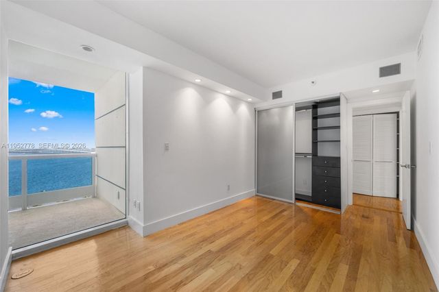 2127 Brickell Ave 1504, Miami, FL 33129