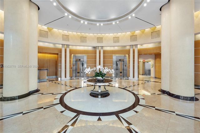 2127 Brickell Ave 1504, Miami, FL 33129