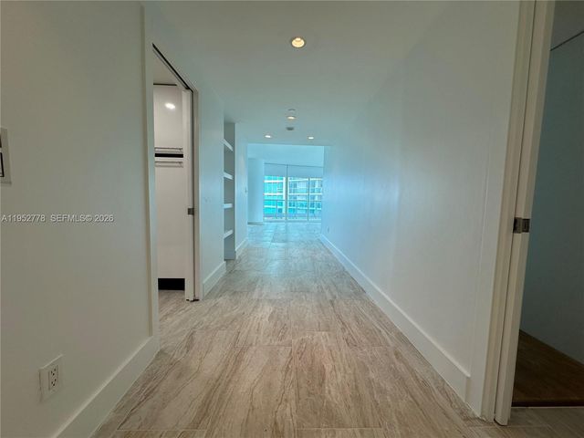2127 Brickell Ave 1504, Miami, FL 33129