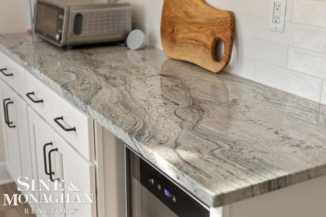 6148 Birchcrest Lane, Commerce Twp, MI 48382