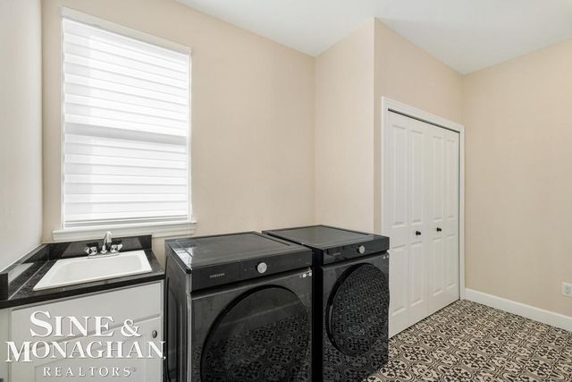 6148 Birchcrest Lane, Commerce Twp, MI 48382