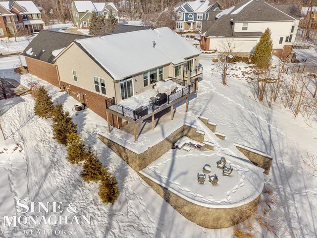 6148 Birchcrest Lane, Commerce Twp, MI 48382