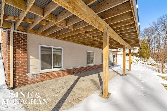 6148 Birchcrest Lane, Commerce Twp, MI 48382