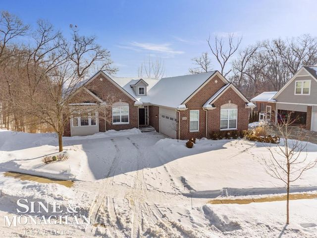 6148 Birchcrest Lane, Commerce Twp, MI 48382