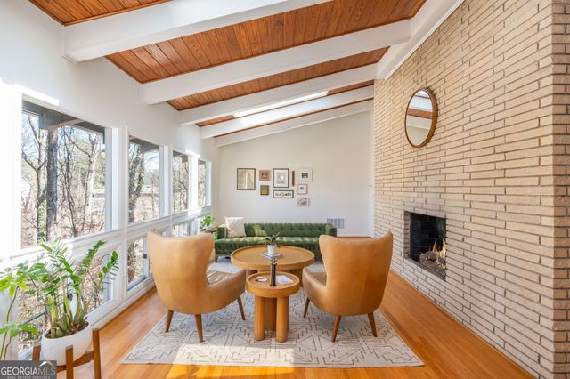 1304 Bernadette Lane NE, Atlanta, GA 30329