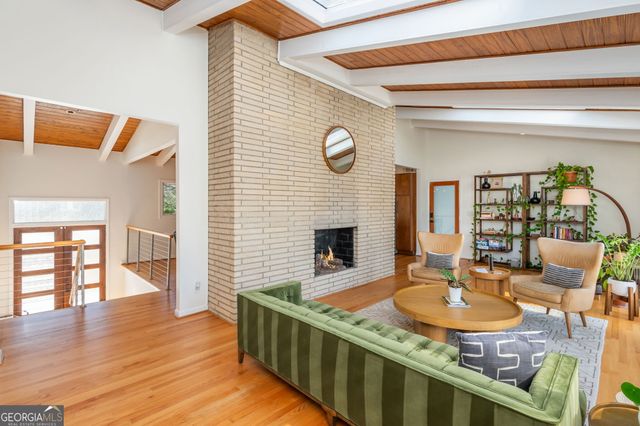 1304 Bernadette Lane NE, Atlanta, GA 30329