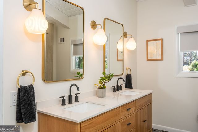 1304 Bernadette Lane NE, Atlanta, GA 30329