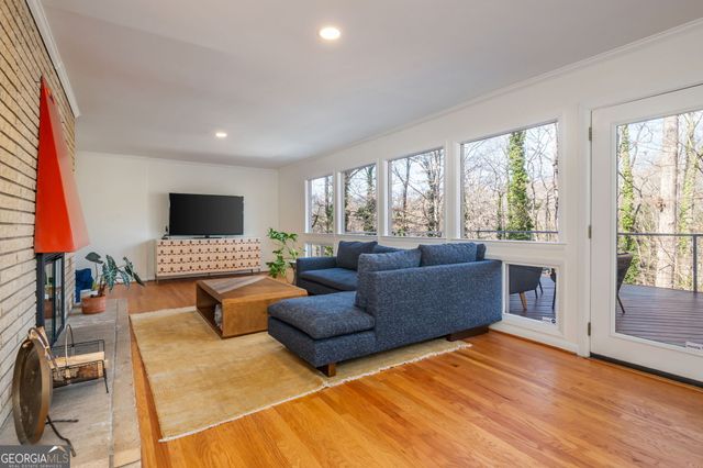 1304 Bernadette Lane NE, Atlanta, GA 30329