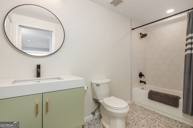 1304 Bernadette Lane NE, Atlanta, GA 30329