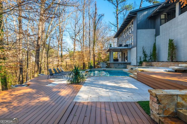 1304 Bernadette Lane NE, Atlanta, GA 30329