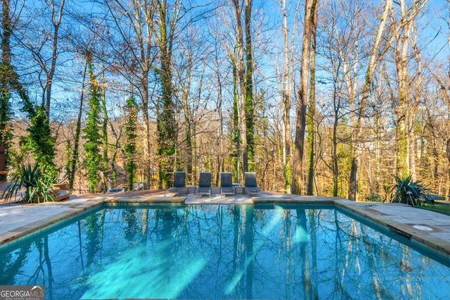 1304 Bernadette Lane NE, Atlanta, GA 30329