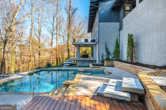 1304 Bernadette Lane NE, Atlanta, GA 30329