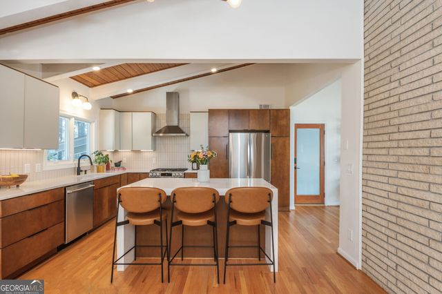 1304 Bernadette Lane NE, Atlanta, GA 30329