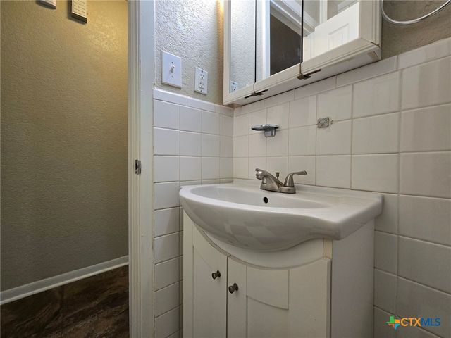 209 Easy Street, Copperas Cove, TX 76522