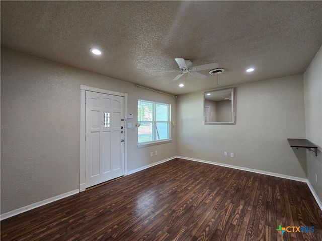 209 Easy Street, Copperas Cove, TX 76522