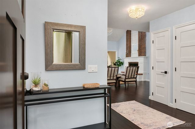20819 NE 25th Street, Sammamish, WA 98074