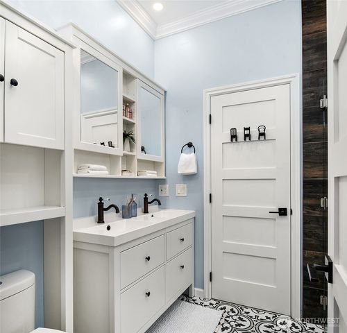 20819 NE 25th Street, Sammamish, WA 98074