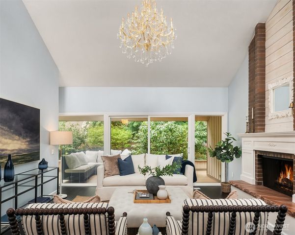 20819 NE 25th Street, Sammamish, WA 98074