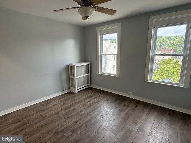 1218 SPRUCE ST, Ashland, PA 17921