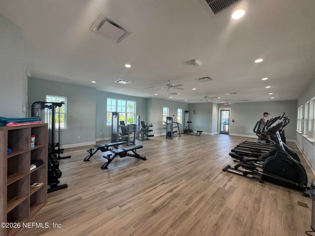 4276 SAPGUM Street, Jacksonville, FL 32218