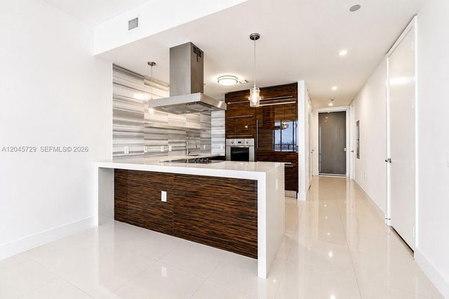 1100 Biscayne Boulevard 4402, Miami, FL 33132