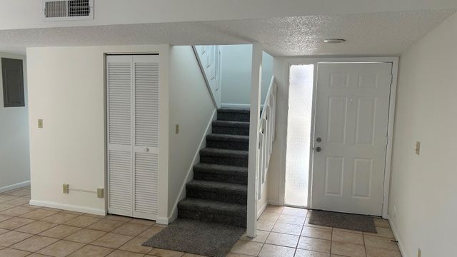 102 Sherwood Circle, Jupiter, FL 33458