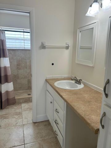 102 Sherwood Circle, Jupiter, FL 33458