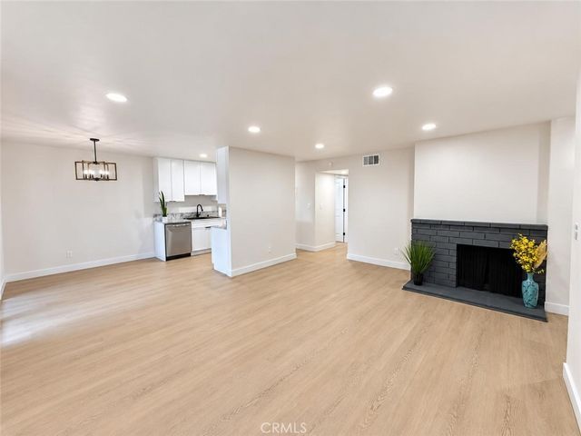 17574 Vandenberg 11, Tustin, CA 92780