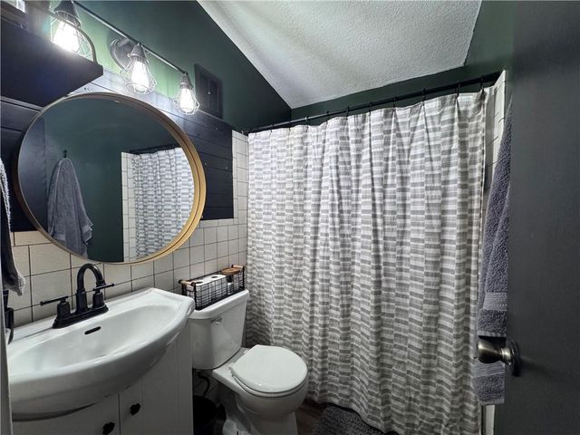 834 N Ponca Drive, Independence, MO 64056