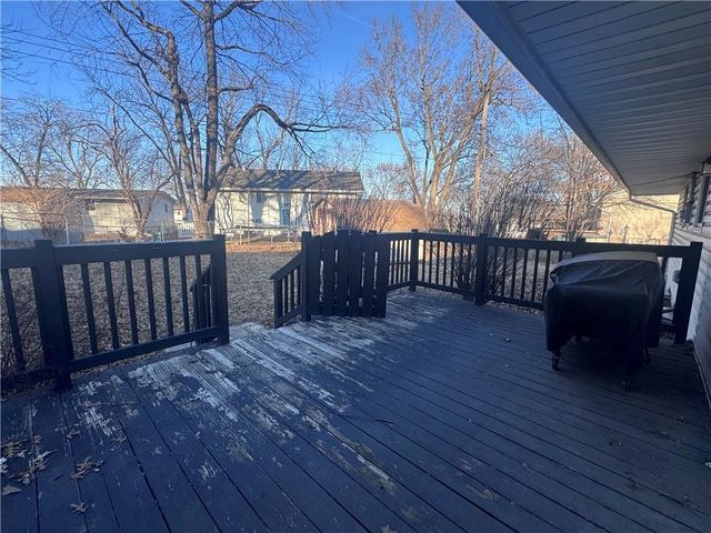 834 N Ponca Drive, Independence, MO 64056