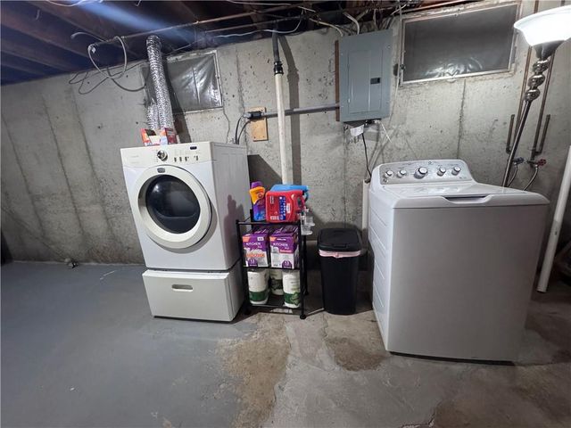 834 N Ponca Drive, Independence, MO 64056