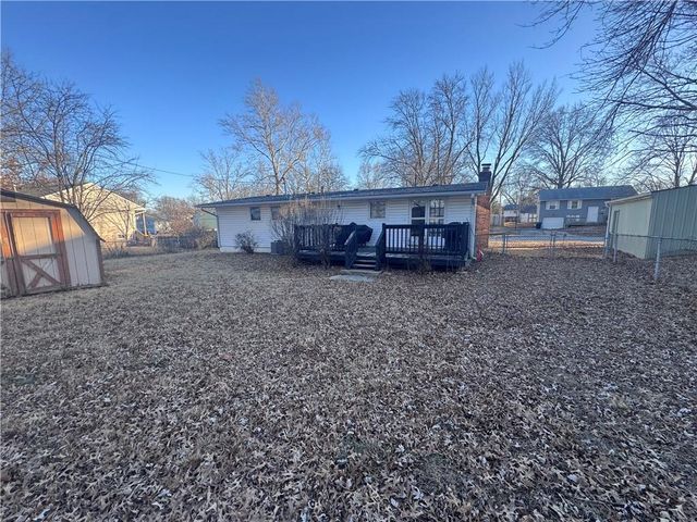 834 N Ponca Drive, Independence, MO 64056