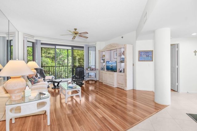 221 NE Plantation Road 316, Hutchinson Island, FL 34996