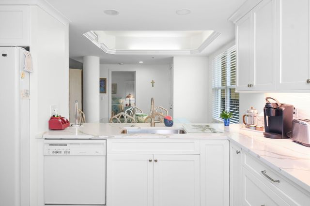 221 NE Plantation Road 316, Hutchinson Island, FL 34996