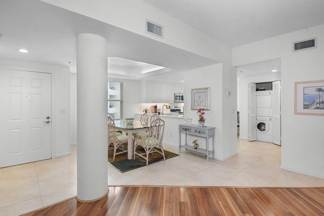 221 NE Plantation Road 316, Hutchinson Island, FL 34996