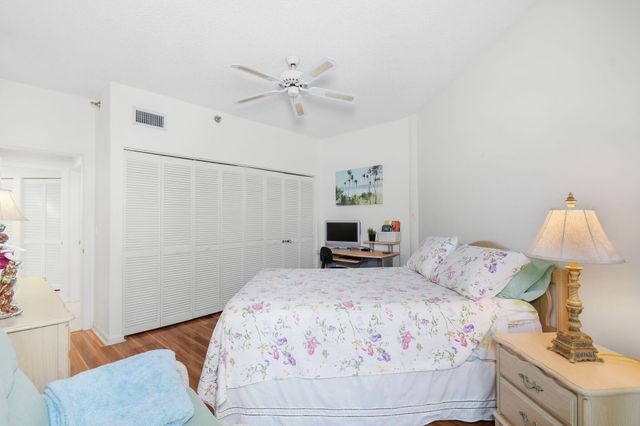 221 NE Plantation Road 316, Hutchinson Island, FL 34996