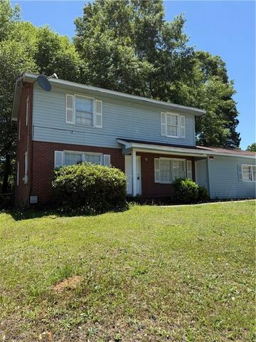 2120 Milano Drive, Columbus, GA 31903