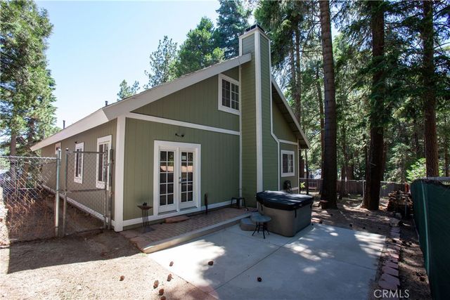 31384 Onacrest, Running Springs, CA 92382