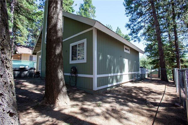 31384 Onacrest, Running Springs, CA 92382