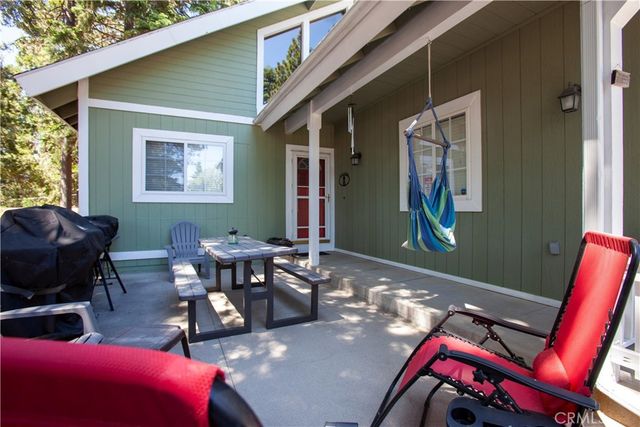 31384 Onacrest, Running Springs, CA 92382