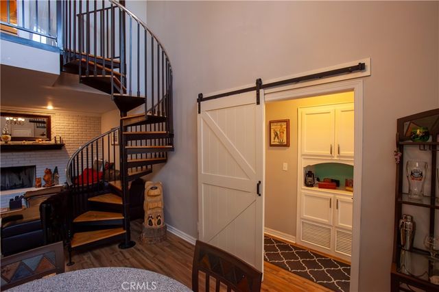 31384 Onacrest, Running Springs, CA 92382