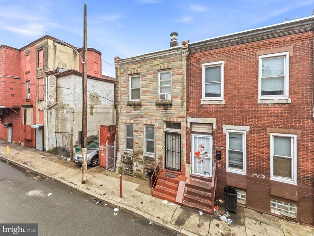 1402 W PACIFIC ST, Philadelphia, PA 19140