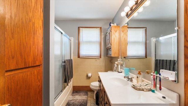 205 Broadway Street SE, Isanti, MN 55040