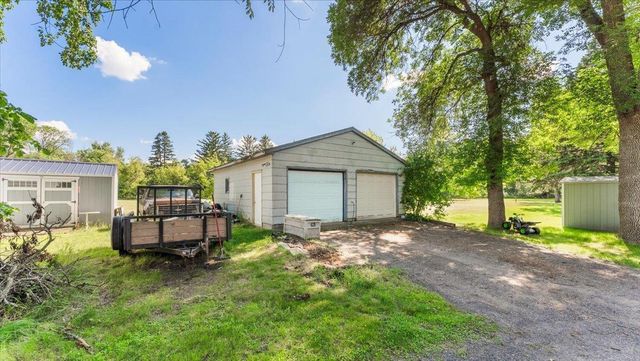 205 Broadway Street SE, Isanti, MN 55040