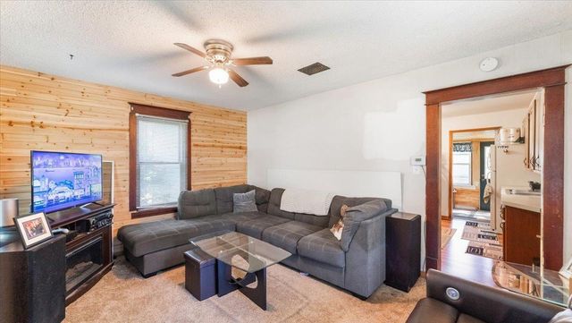 205 Broadway Street SE, Isanti, MN 55040
