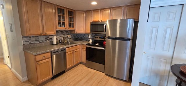 558 Main St 1D, Stoneham, MA 02180
